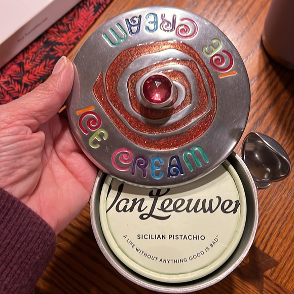 Wild Eye Designs Decorative Pint Ice Cream Holder - Picture 3 of 4
